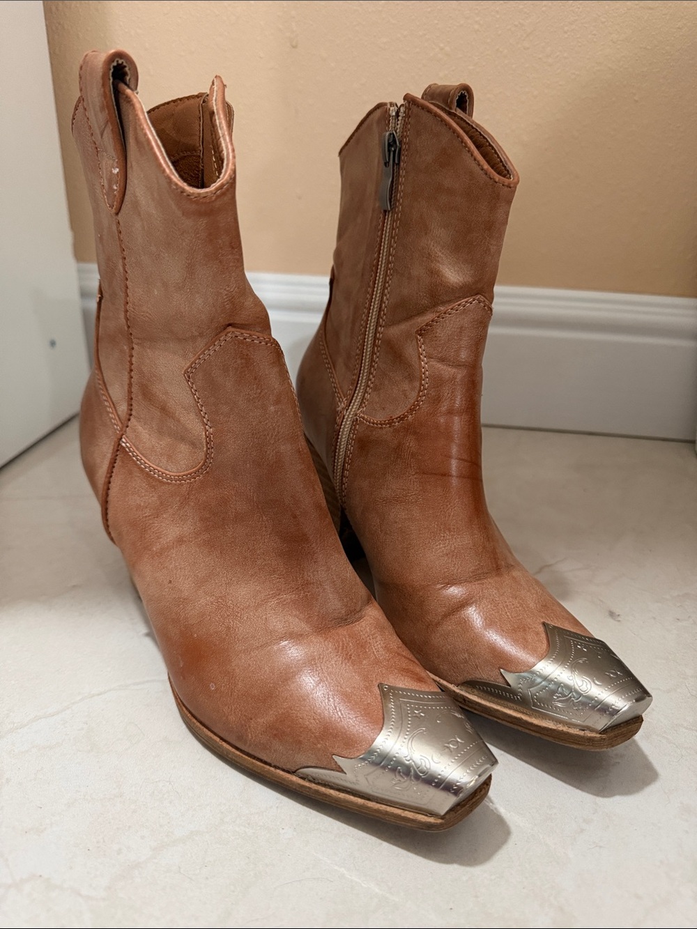 BEAST FASHION Tan Leather Western Ankle Boots with Silver Metal Toe Caps